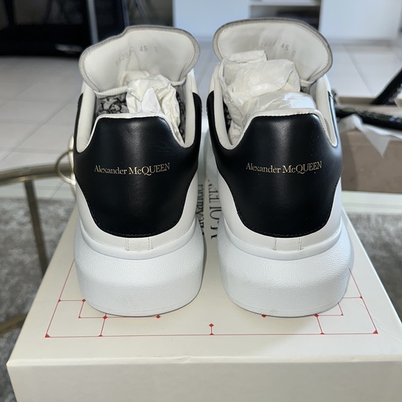 Alexander McQueen Men’s Sneakers - Picture 2 of 8